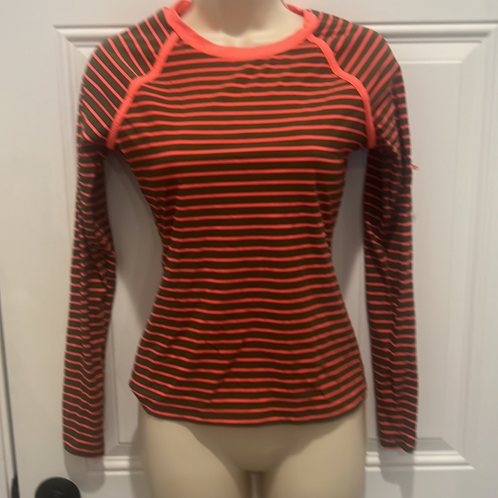 EUC! Sperry Rash Guard - Picture 2 of 8
